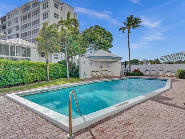 Building Photo - 1500 S Ocean Blvd