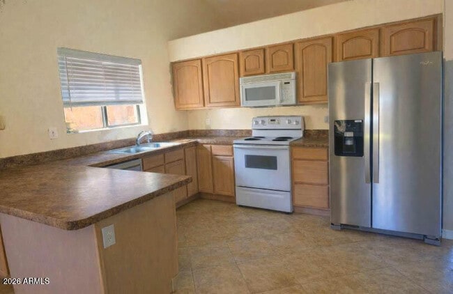 Building Photo - 1913 E Marquette Dr