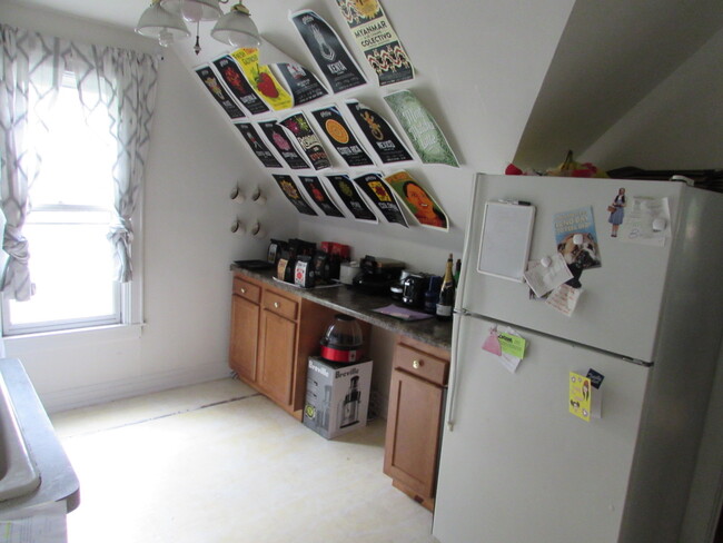 Kitchen - 421 W Gilman St