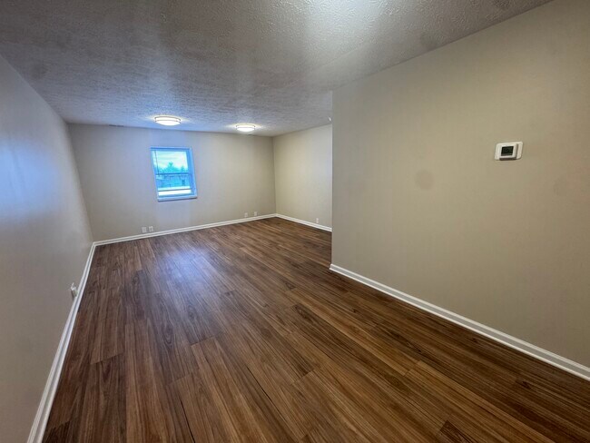 Building Photo - 116 1/2 S Main St - Tipton