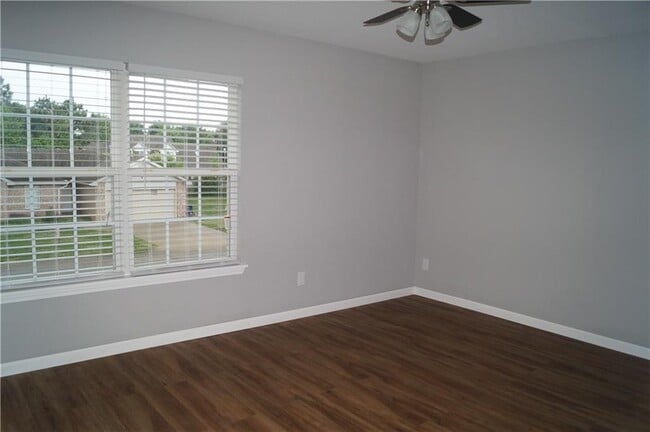 Building Photo - 2839 Meridian Pl