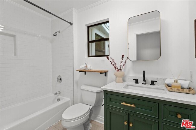 Building Photo - 4104 Saugus Ave