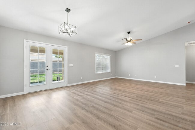 Building Photo - 3735 E Rousay Dr