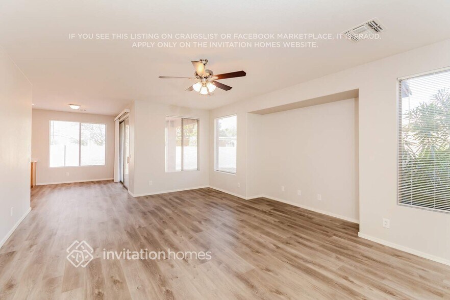 Building Photo - 8704 N 58th Dr