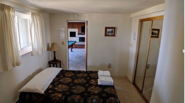 Building Photo - "Million Dollar Views" This home offers br...