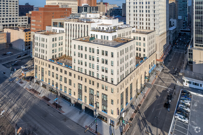 Aerial Photo - CBD Cincinnati Apartments