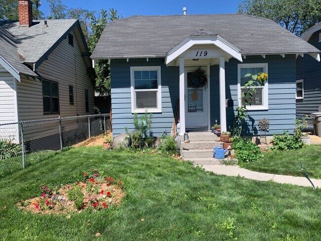 Primary Photo - 117-119 18th Ave S