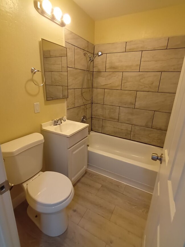 Building Photo - Welcome to SkyView Villa & Somerset Apartm...