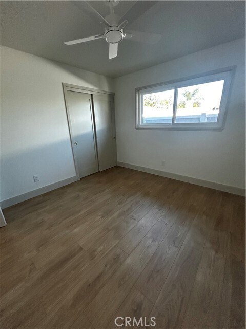 Building Photo - 717 Serpentine Dr