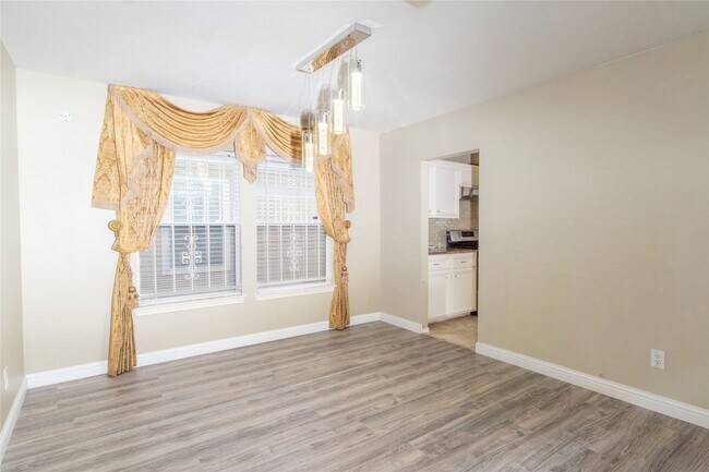 Building Photo - 12819 Wisteria Park Dr