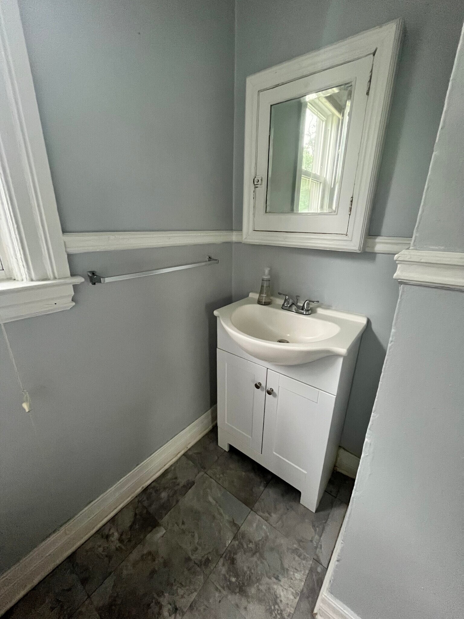 Building Photo - 2016 Wabash St