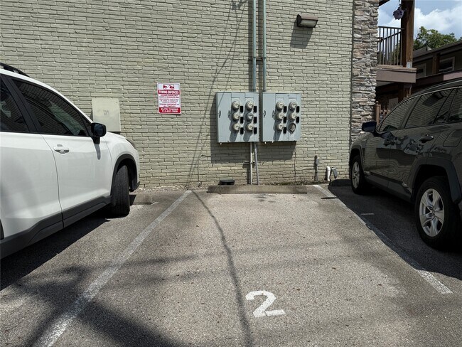 Building Photo - 1447 Heights Blvd
