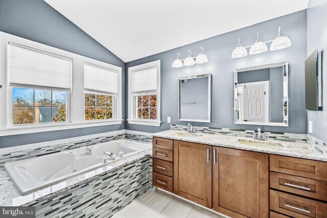 Building Photo - 46564 Hampshire Station Dr