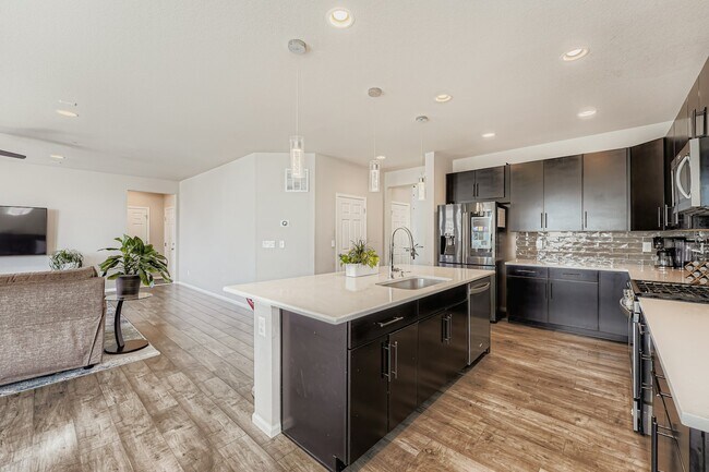 Building Photo - 27111 E Frost Pl