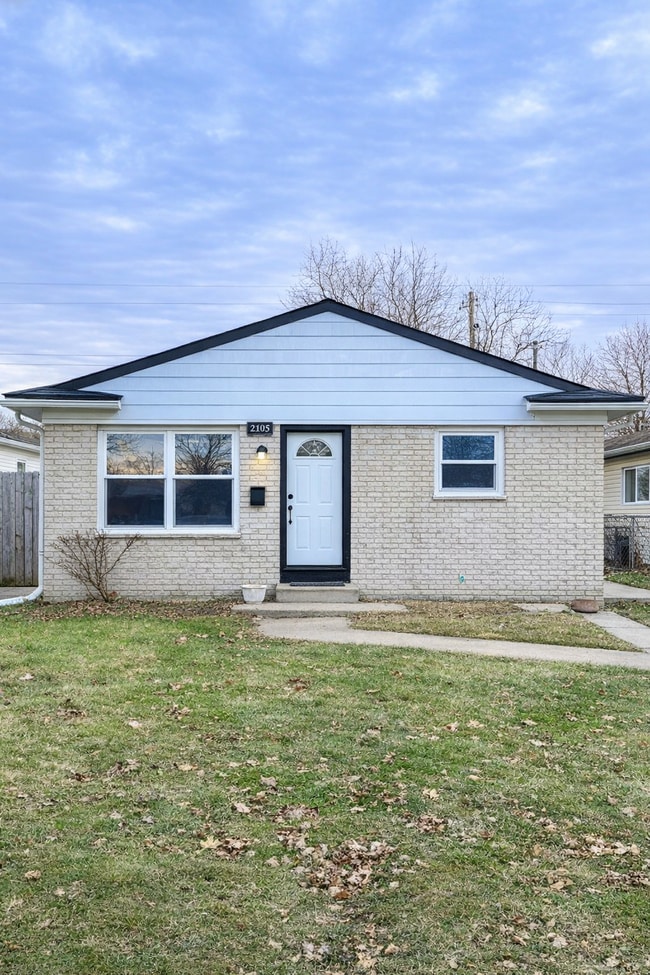 Building Photo - 2105 Council Ave