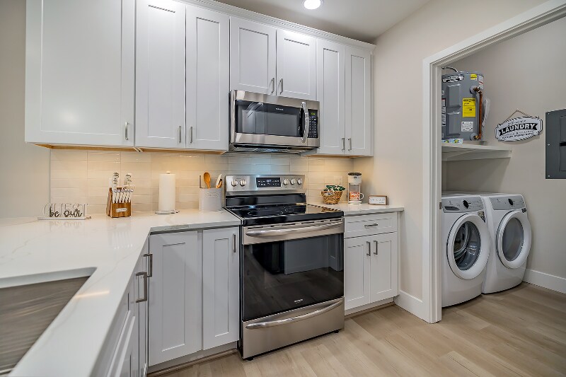 Building Photo - 2803 E River Rd