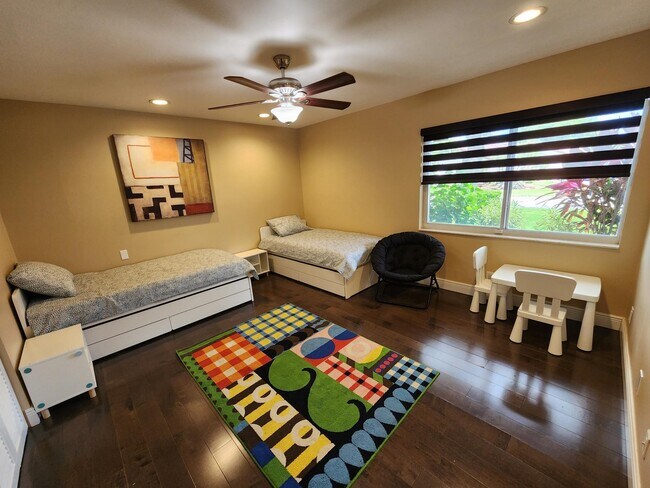 Building Photo - 7401 Corkwood Terrace