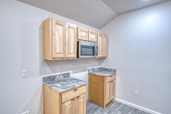 Building Photo - 2723 Varenna Ln