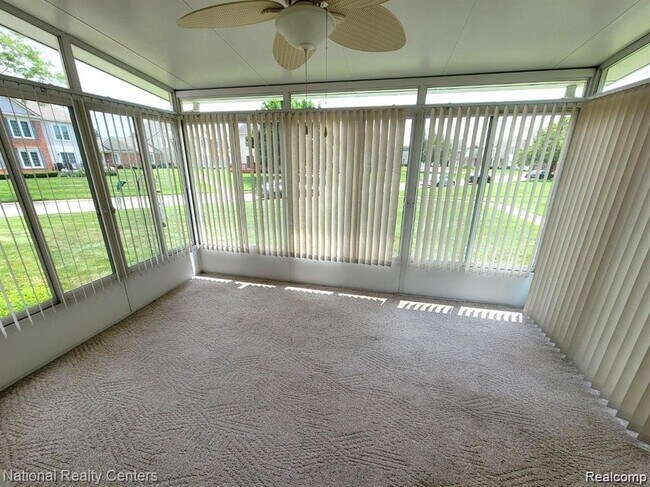 Building Photo - 37485 Stonegate Cir