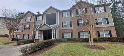 Building Photo - 8304 Fairington Ridge Cir