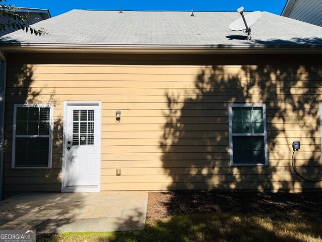 Building Photo - 2042 Appaloosa Way