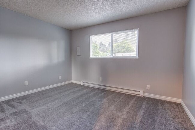 Building Photo - Limited-Time Spring Leasing Deal! GET 1-MO...