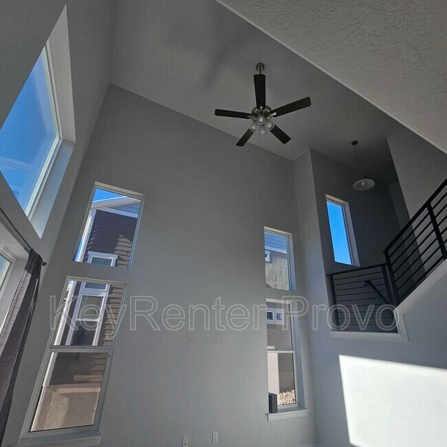 Building Photo - 1297 Dawes Wy