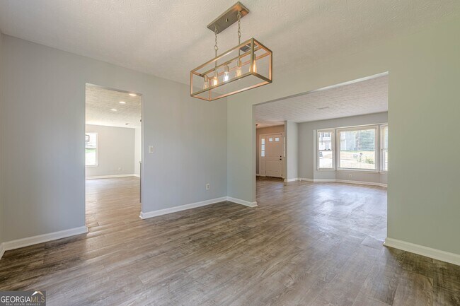 Building Photo - 5458 Winslow Crossing N