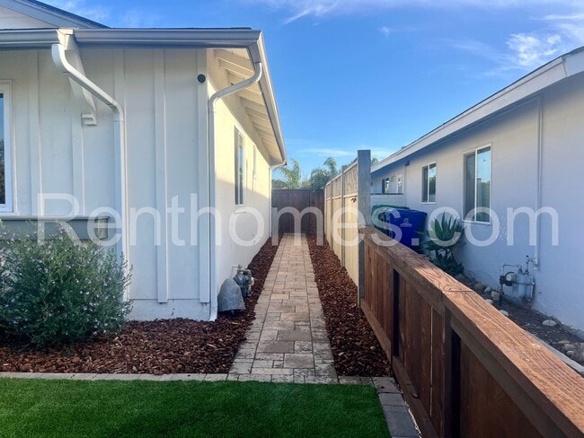 Building Photo - Bay Ho, 3225 Jappa Ave, Rmdled, 15 Solar P...