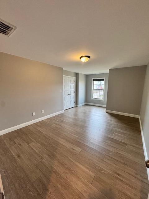 Building Photo - 1997 Tidewater Flat