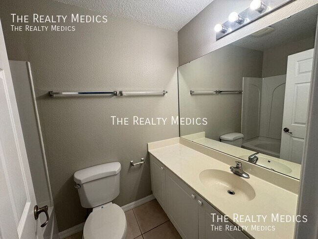 Building Photo - 2793 Club Cortile Cir