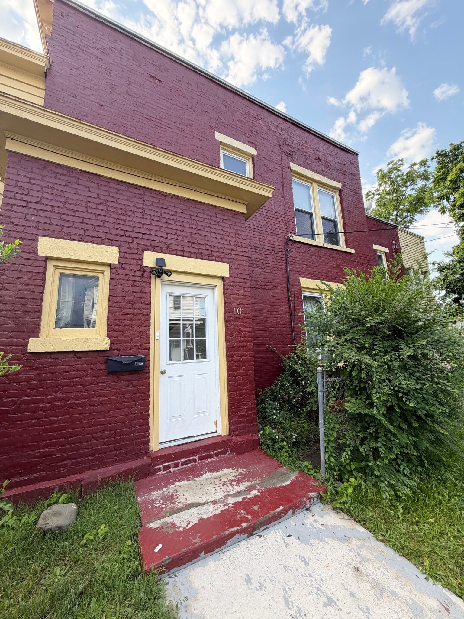 Building Photo - 10 Idlewild Park