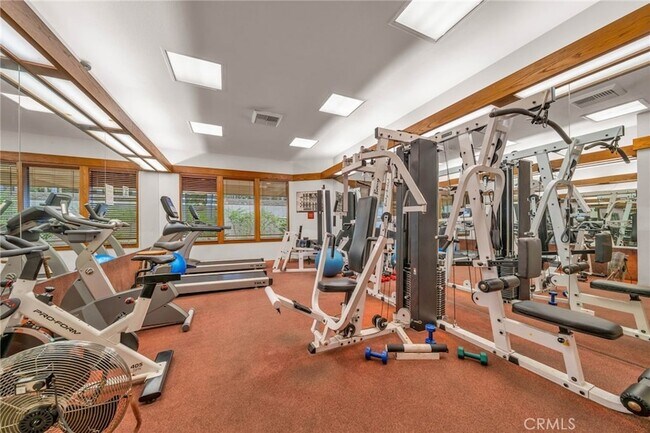 Building Photo - 2559 Plaza del Amo