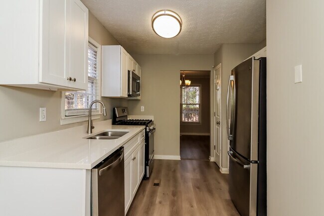 Building Photo - 1769 Bertram Ln SW