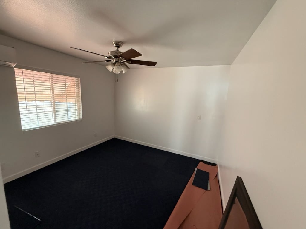 Building Photo - 454 E 63rd St