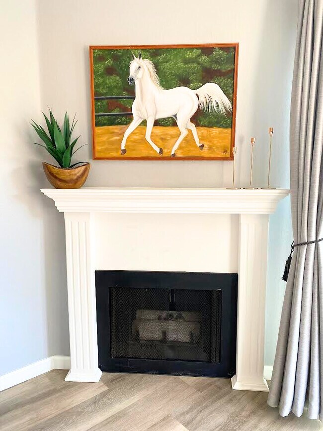 Building Photo - 220 Woodland Pkwy