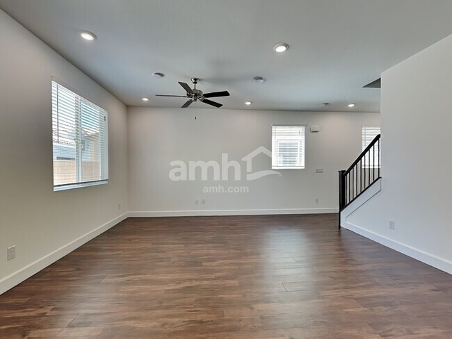 Building Photo - 4816 Blushing Star St