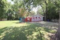Building Photo - Three Bedroom House | Move in Ready | Princeton