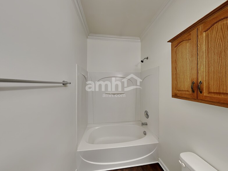 Building Photo - 7423 Mary Jo Helms Dr