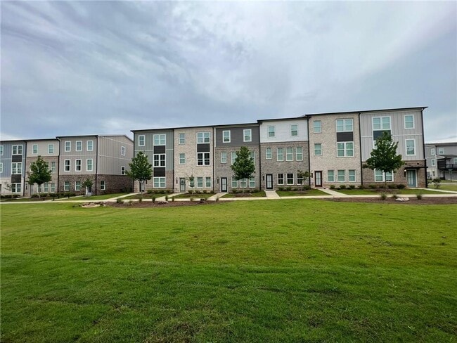 Building Photo - 327 Maltibie Dr