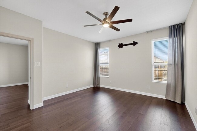 Building Photo - 1801 Velarde Rd