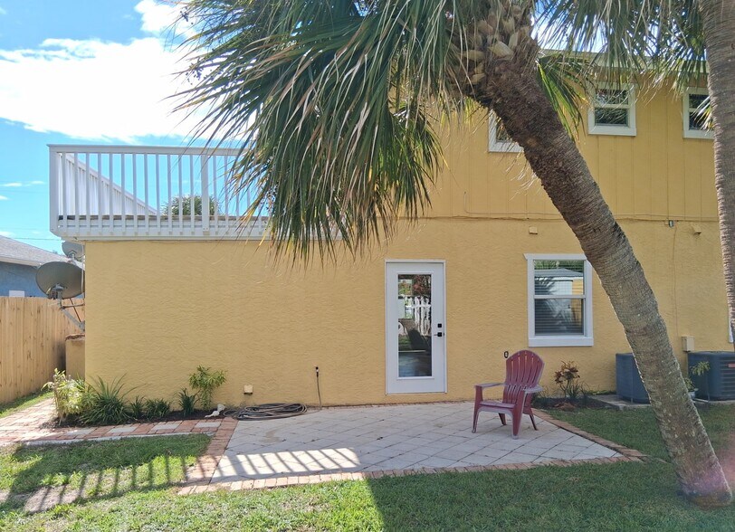 Building Photo - 1106 Hernando St