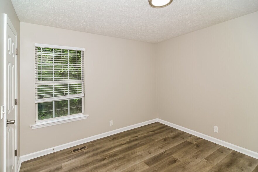 Building Photo - 4560 Whites Creek Pike