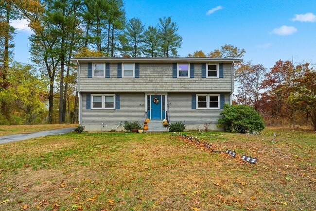 Building Photo - 4 Sandberg Rd