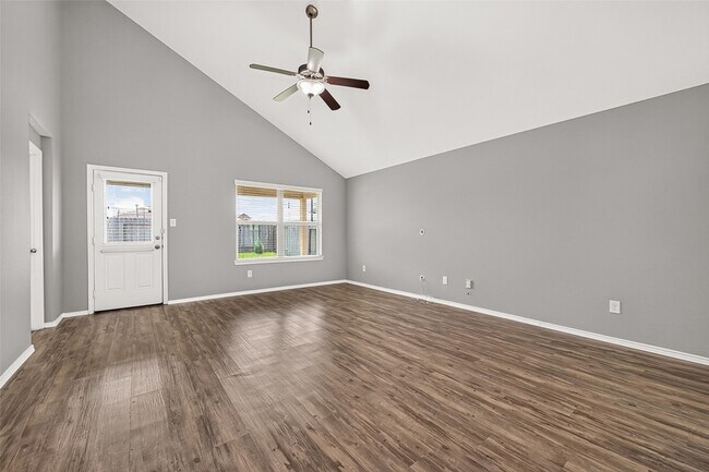 Building Photo - 6014 Namika St