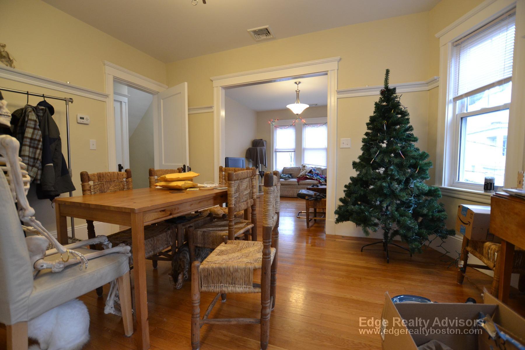 Building Photo - 36 Atkins St