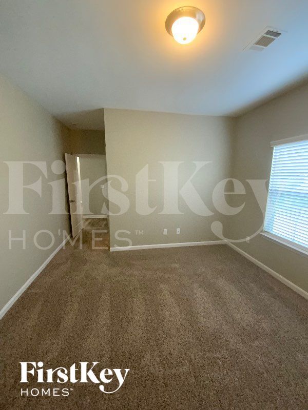 Building Photo - 1251 Heartwood Ave
