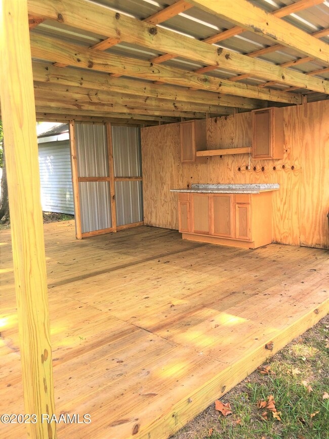 Building Photo - 706 Picard Rd