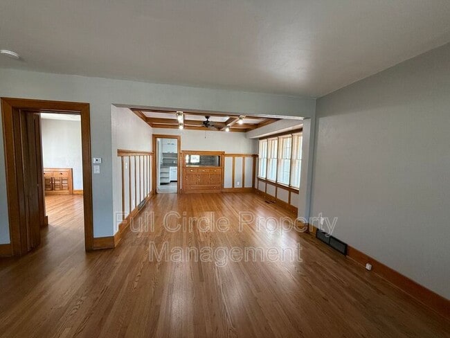 Building Photo - 351 N Clarmar Ave