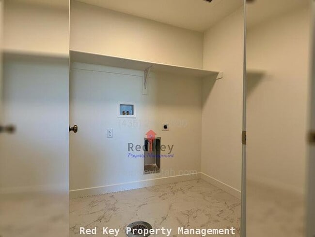 Building Photo - 1115 Sparrow Way, Stansbury Park